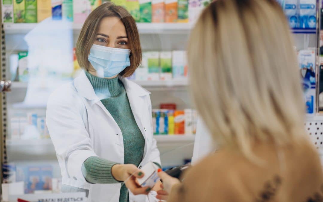 ¿Qué riesgos laborales pueden darse en una farmacia?